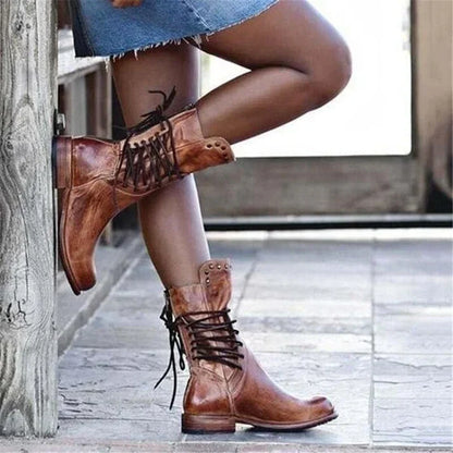 Veterlaarsjes met studs details